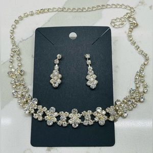 Sparkling Earring/Necklace Set